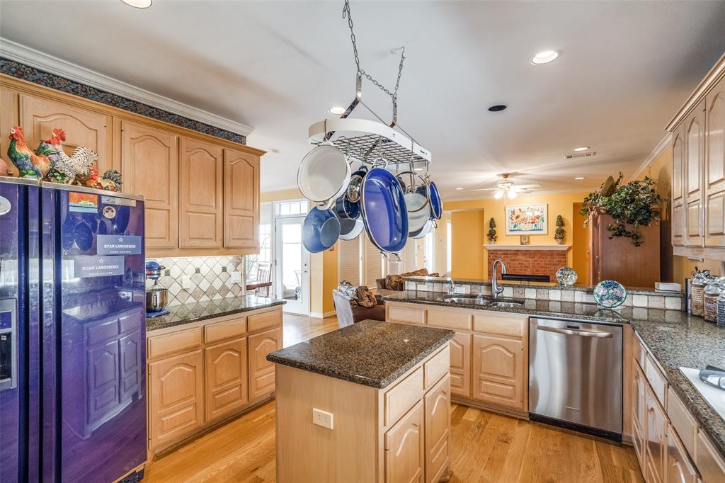 Summitt Lawn - Residential