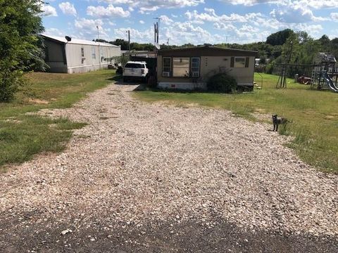 5482 SunMeadow Circle Granbury TX 76049