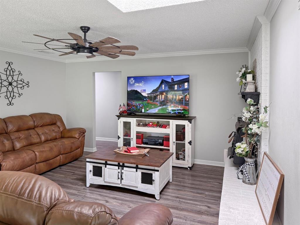 Lake Brenda - Residential