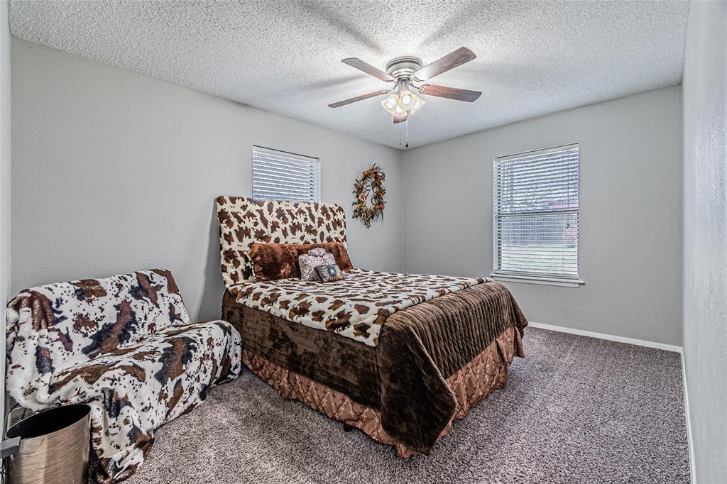 Lake Brenda - Residential