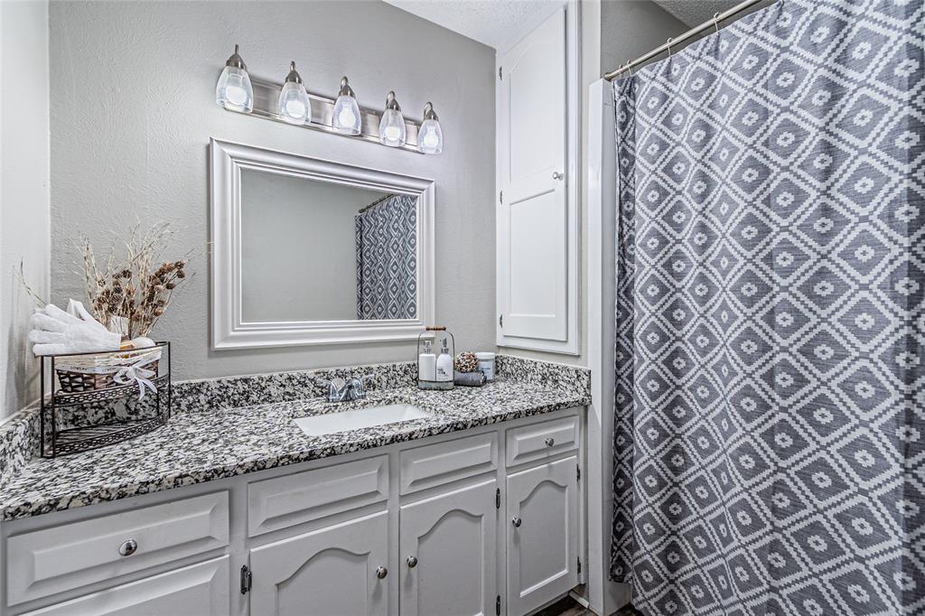 Lake Brenda - Residential