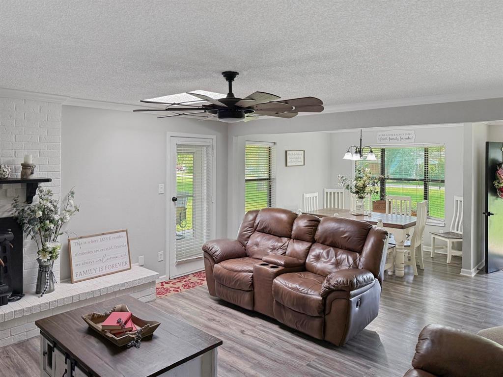 Lake Brenda - Residential