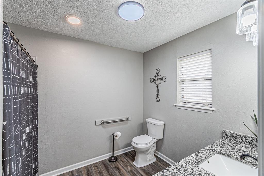 Lake Brenda - Residential