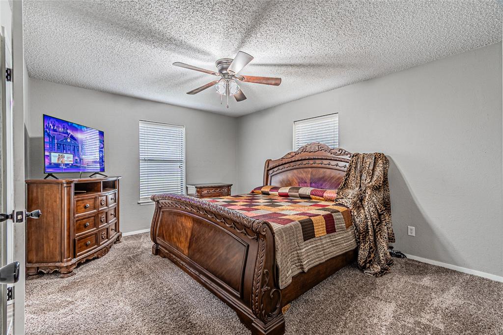 Lake Brenda - Residential