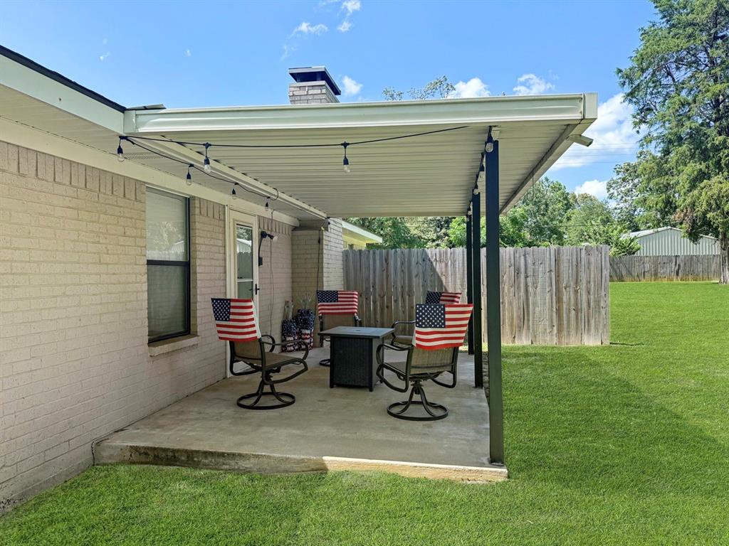 Lake Brenda - Residential