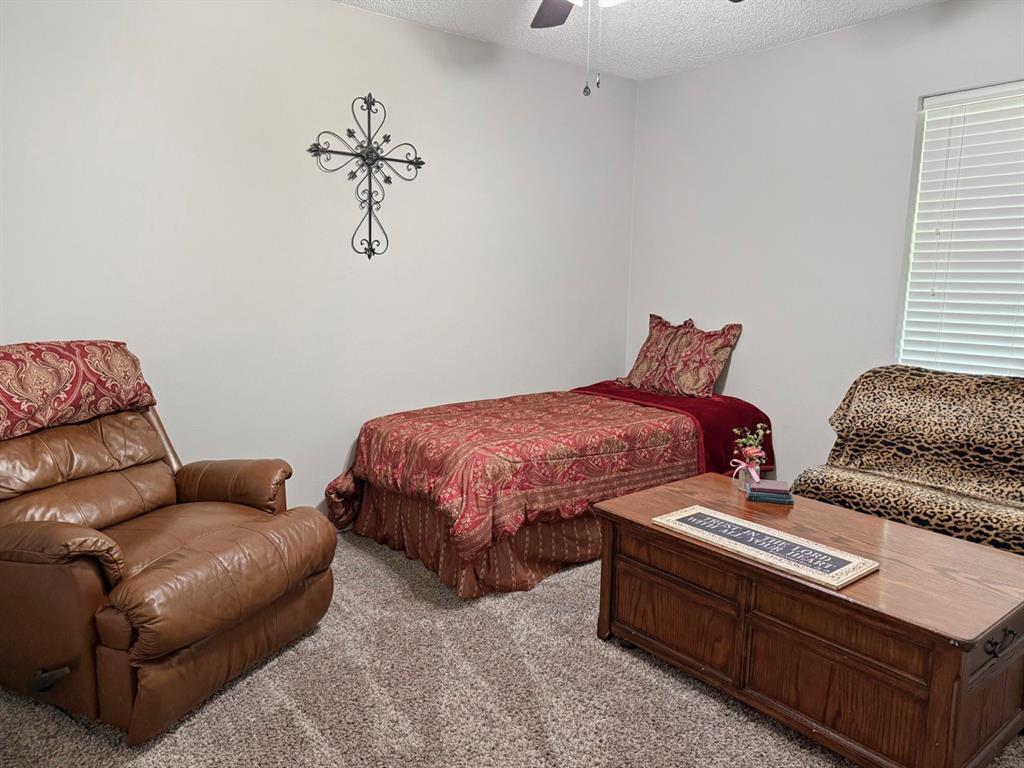 Lake Brenda - Residential