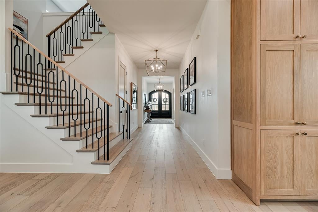 1305 Wolf Ridge Run