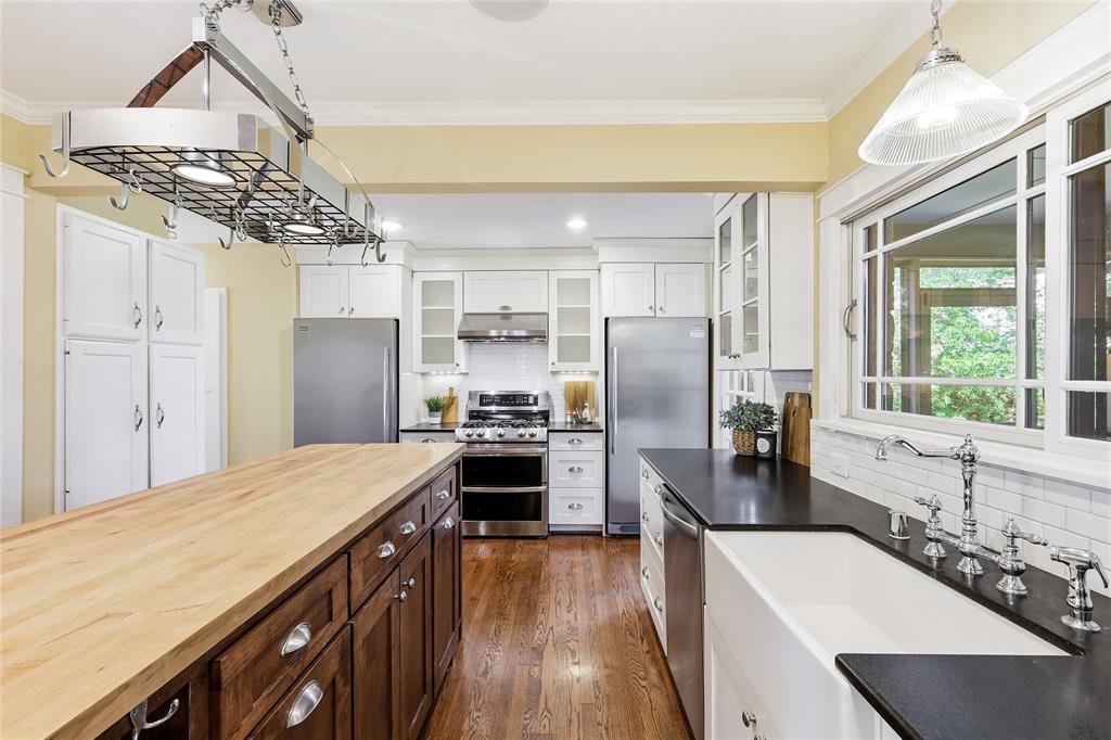 Casa Linda Estates - Residential