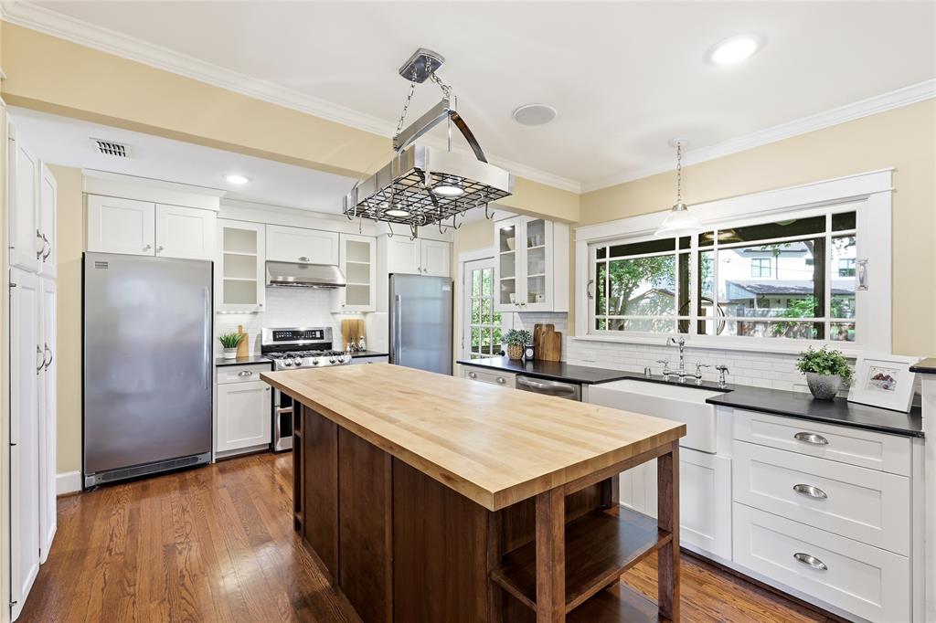 Casa Linda Estates - Residential