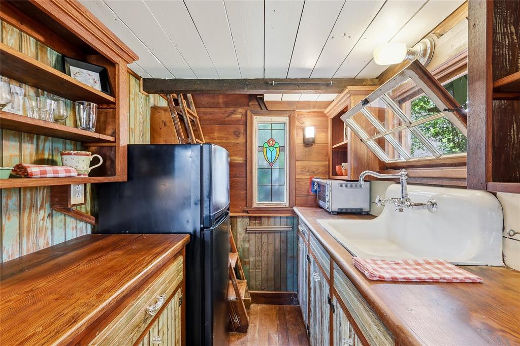 Casa Linda Estates - Residential