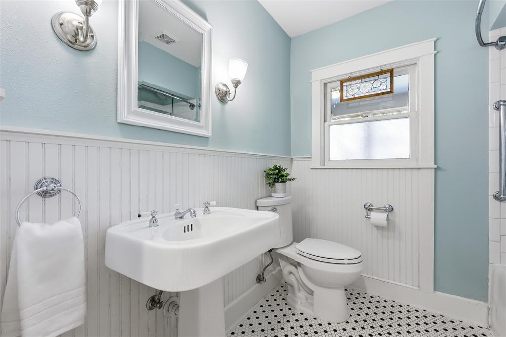 Casa Linda Estates - Residential