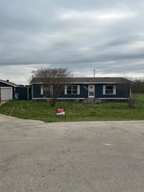 6827 Spring Branch Drive Krum TX 76249