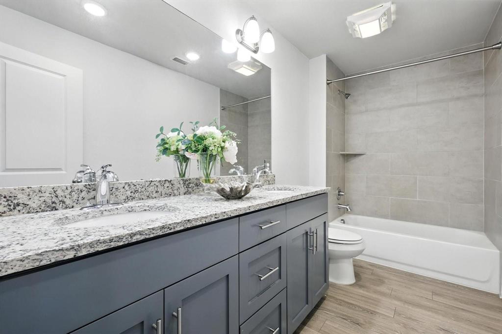 Villas At Ash Creek - Residential