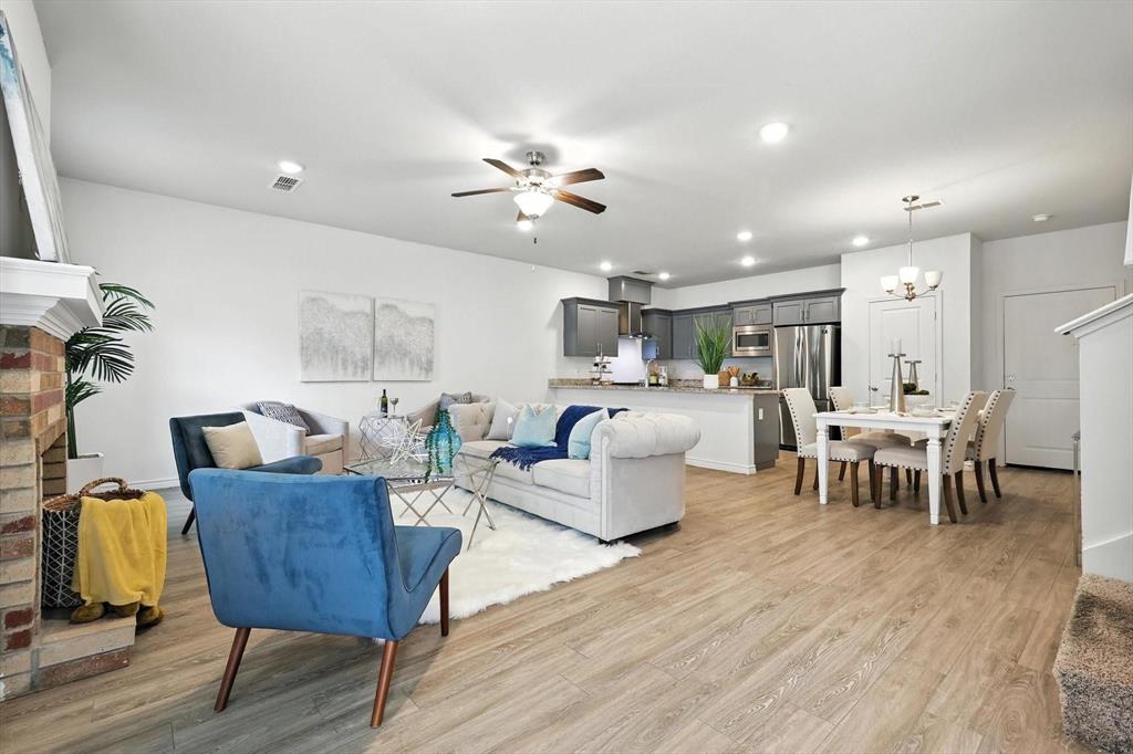 Villas At Ash Creek - Residential