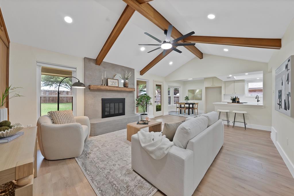 929 Thistle Ridge Lane