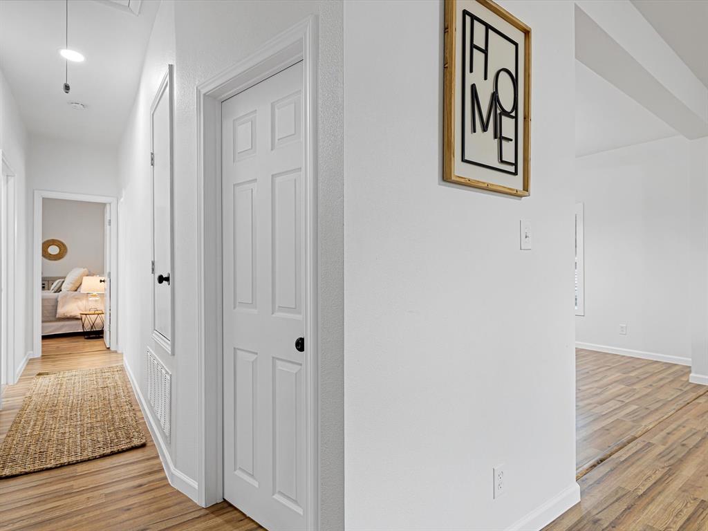 OAK LAWN - Residential