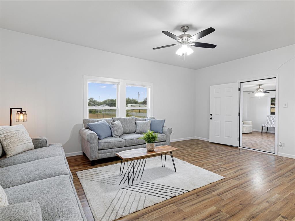 OAK LAWN - Residential