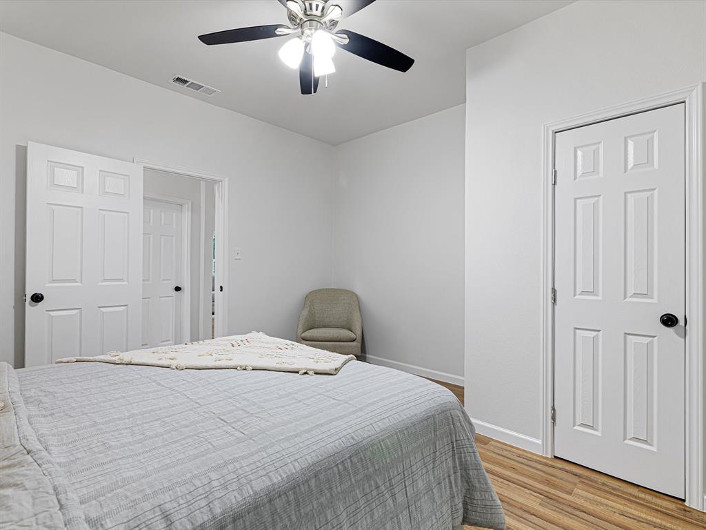 OAK LAWN - Residential