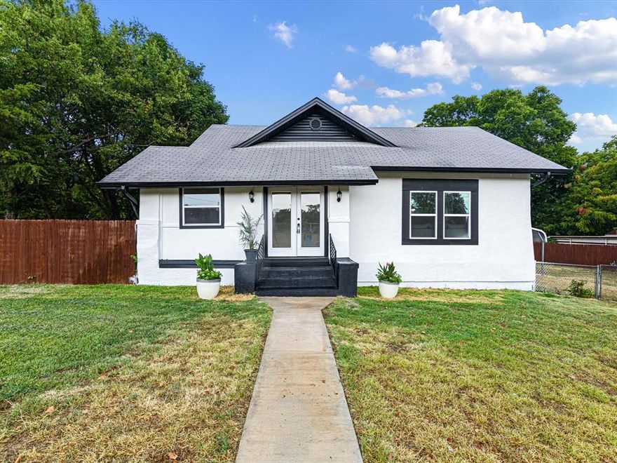 Welcome to this stunningly remodeled 4-bedroom, 2-bathroom home nestled on a generous .34-acre corner lot in the charming town of Bowie, Texas! Every inch of this home has been thoughtfully updated to offer both modern style and everyday comfort. Step inside to discover fresh interior and exterior paint, new flooring throughout, and decorative lighting that sets the perfect mood in every room.
Enjoy the spacious layout with two separate living areas, ideal for entertaining, relaxing, or creating a flex space for a home office or playroom. The kitchen is a true showstopper, featuring sleek countertops, modern fixtures, and nice appliances. Both bathrooms have been fully renovated with elegant tile work, stylish vanities, and updated fixtures.
Why Bowie? Located just an hour from the DFW Metroplex, Bowie offers the perfect blend of small-town charm and convenient access to big-city amenities. Known for the World’s Largest Bowie Knife and the vibrant Second Monday Trade Days (one of the oldest and largest open-air markets in Texas), this town is full of rich history, community events, and down-home Texas hospitality.
Don’t miss your chance to own a slice of Bowie—where charm meets modern living. Schedule your private tour today!