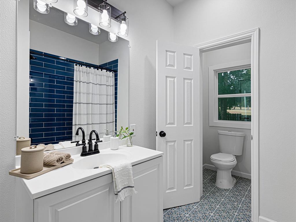 OAK LAWN - Residential