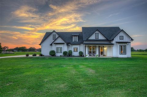 313 Rs County Road 3430 Emory TX 75440
