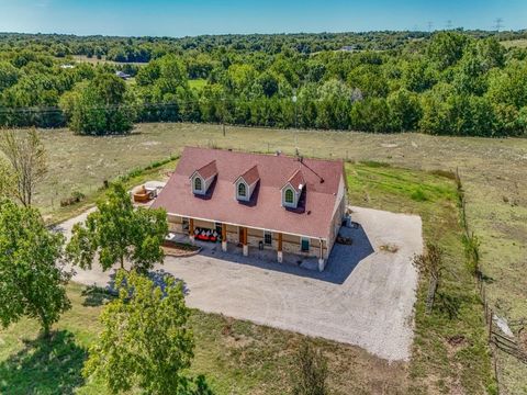 A home in Farmersville