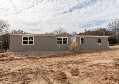 2909 Sycamore Court Granbury TX 76048