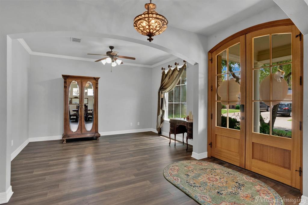 118 Hallette Drive