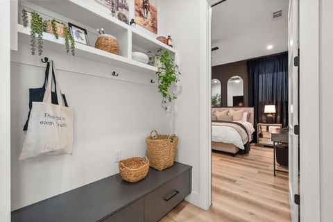 Tiny photo for 4029 Ivanhoe Lane, Dallas, TX 75212 (MLS # 21164120)