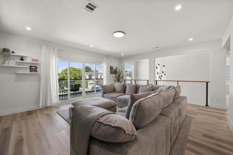 Tiny photo for 4029 Ivanhoe Lane, Dallas, TX 75212 (MLS # 21164120)