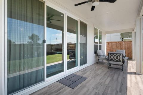 Tiny photo for 4029 Ivanhoe Lane, Dallas, TX 75212 (MLS # 21164120)