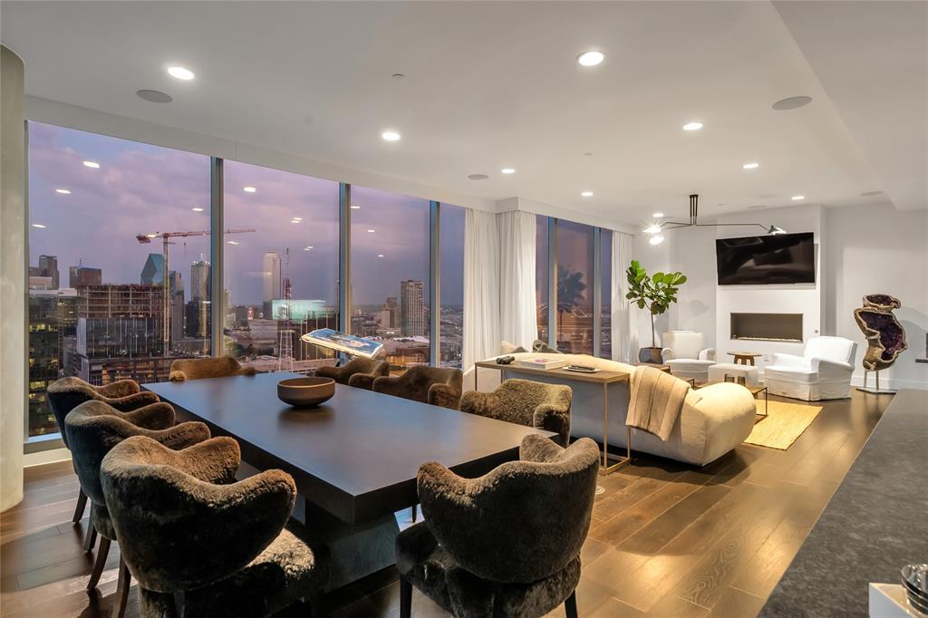 3130 N HARWOOD 2505