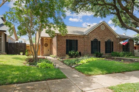 709 Normandy Drive Euless TX 76039