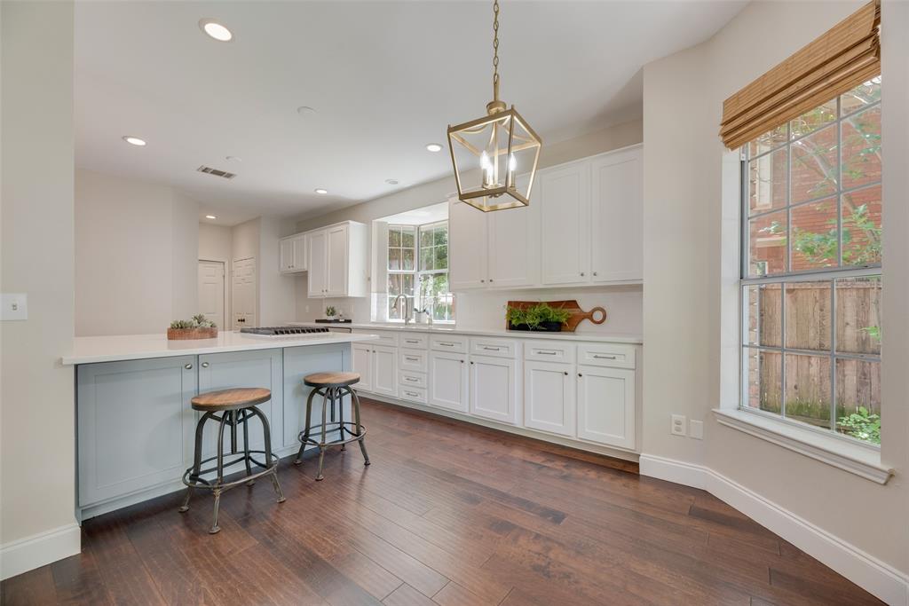 2206 Green Hill Drive