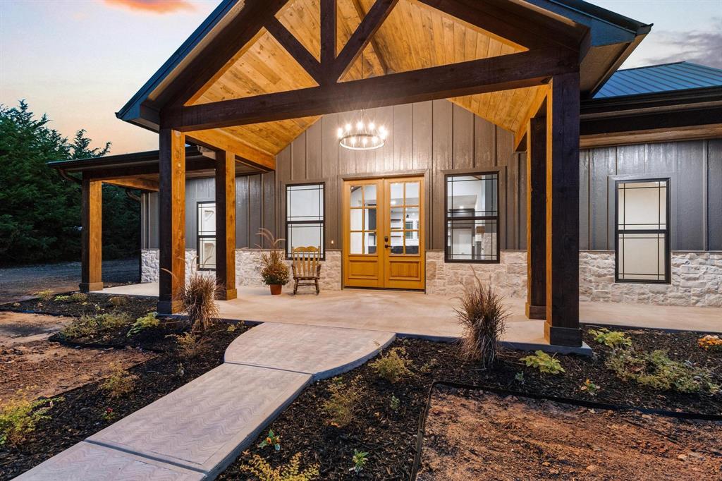 462 County Road 4165