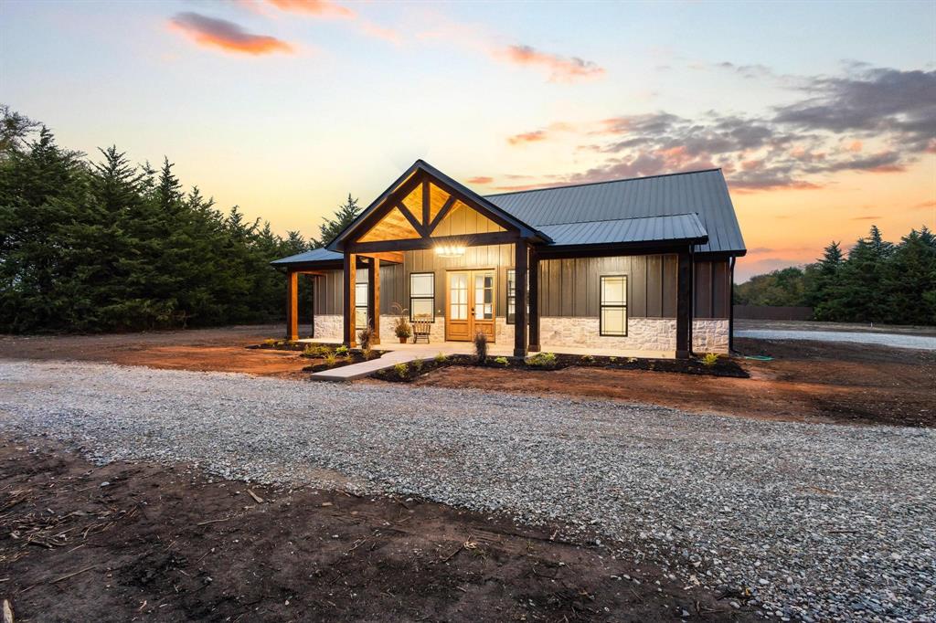 462 County Road 4165