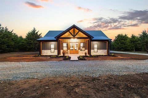 462 County Road 4165 Bonham TX 75418