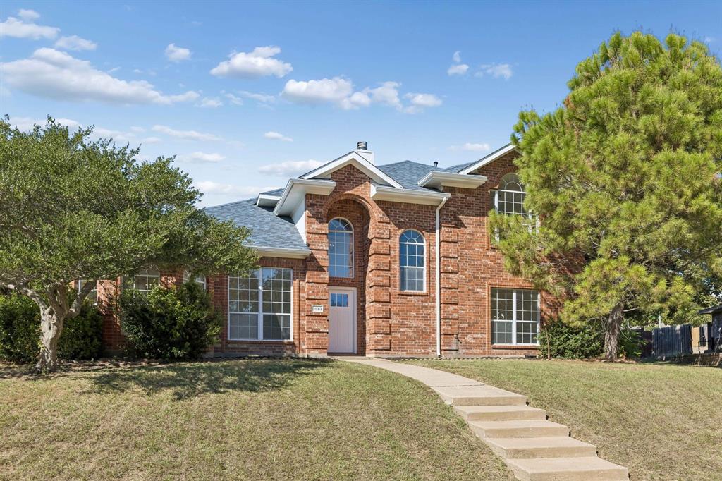 1961 Random Oaks Drive