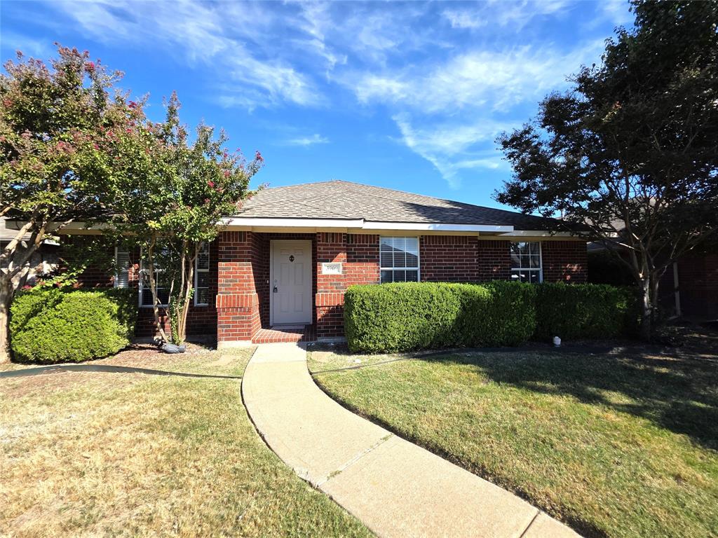 3909 Evergreen Court