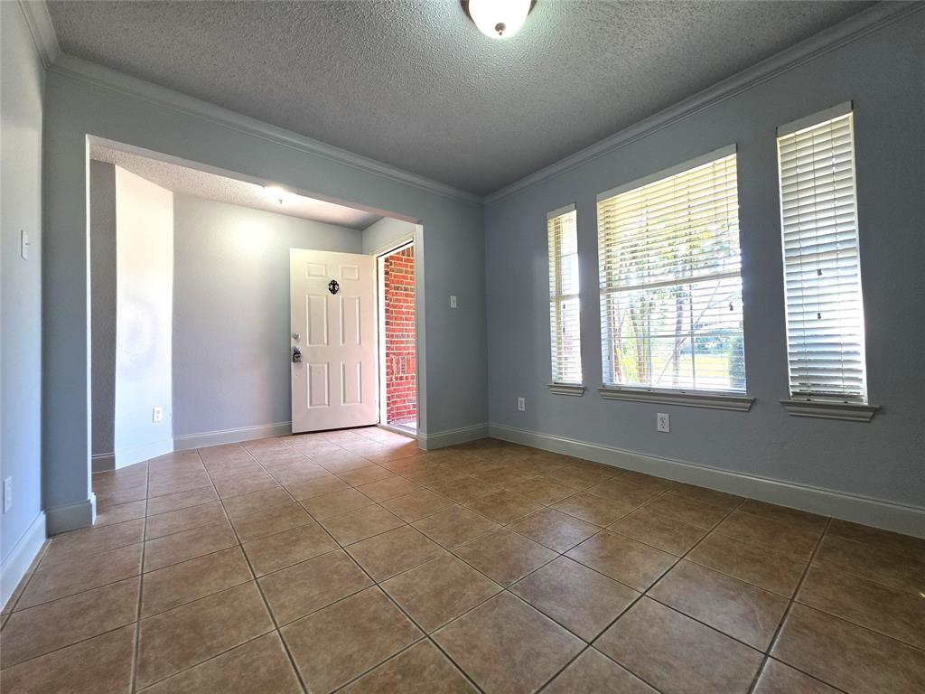 3909 Evergreen Court