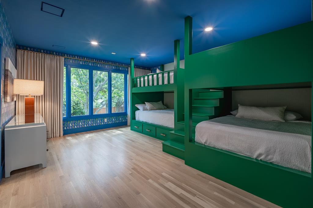 Roxbury Park - Residential