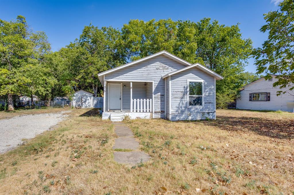 106 Bales Street 108