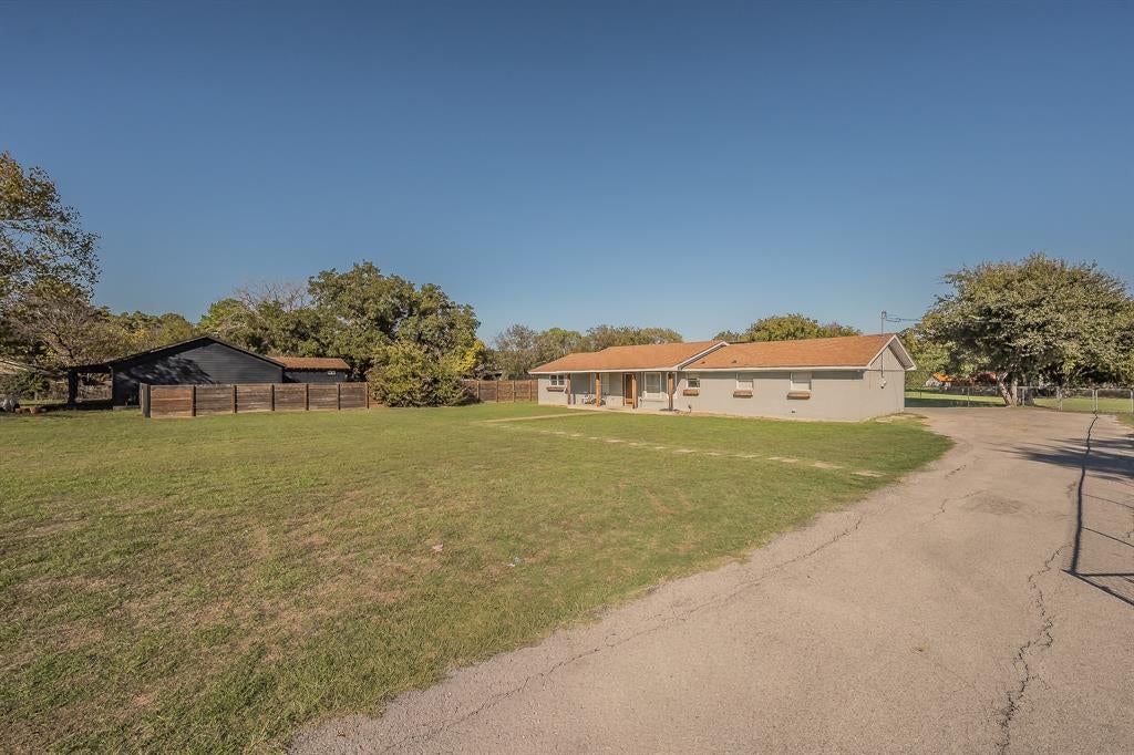 729 Silver Creek Azle Road