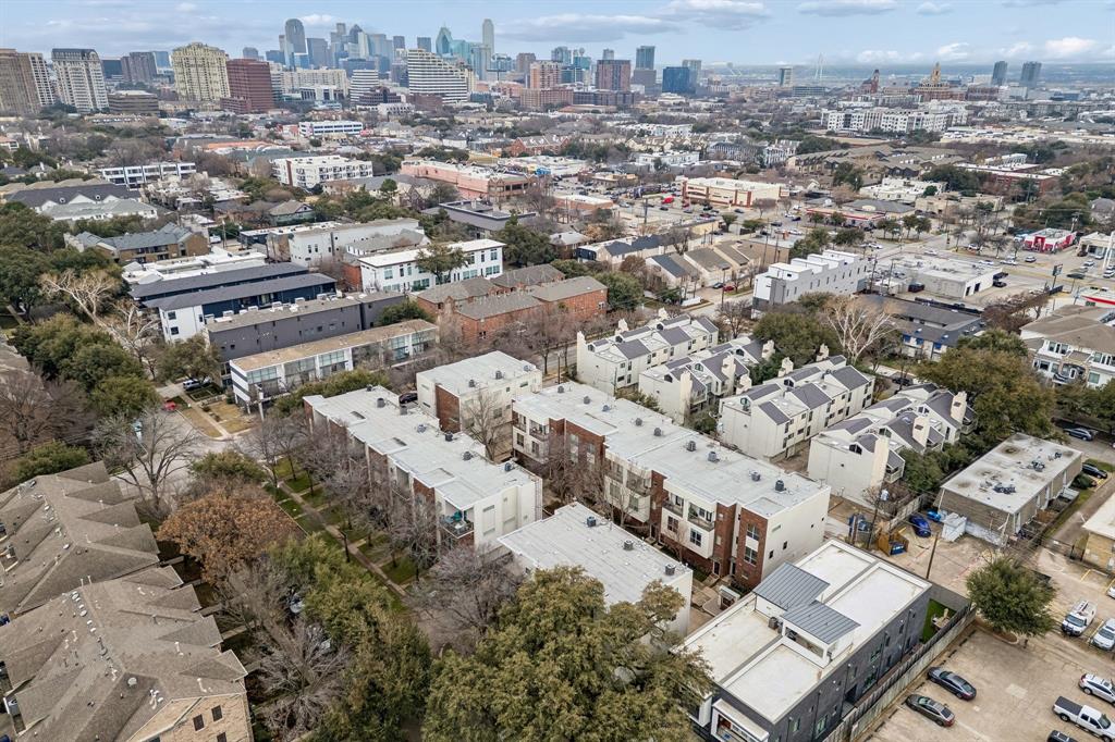 Holland Oaks Condo - Residential