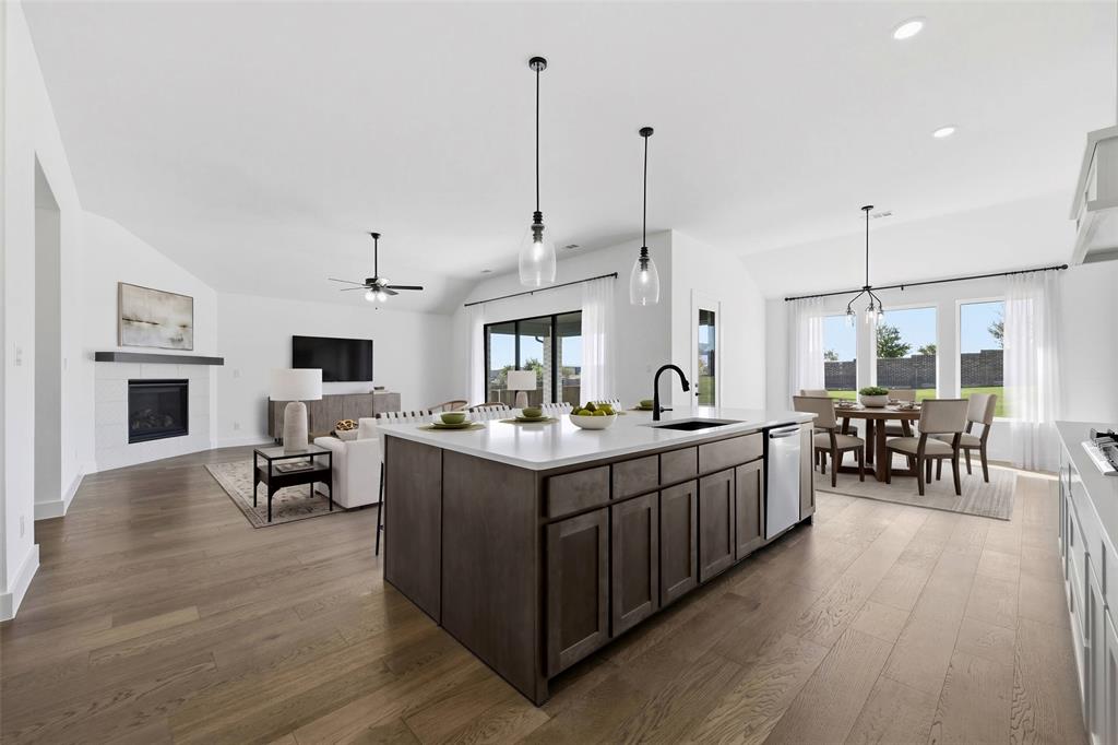 816 Feathergrass Court E