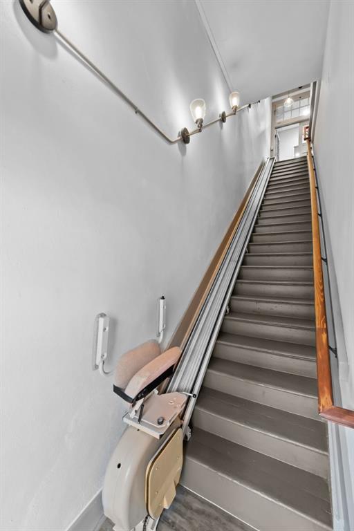 Original Cleburn - Commercial Lease