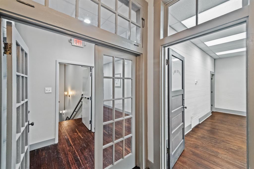 Original Cleburn - Commercial Lease