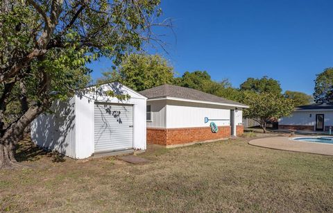 Tiny photo for 7016 Deville Drive, North Richland Hills, TX 76180 (MLS # 21101580)
