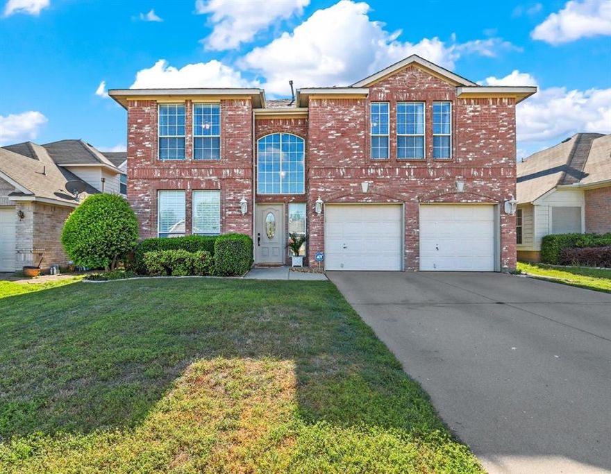 theres no electricity in the house please bring flash light. Homes needs a lot of work, it has potential. these pictures were taken when seller still lived in the home, please be aware the home is no longer in the same condition as it was when these pictures were taken. This charming 4-bedroom, 2.1-bath home offers a perfect blend of comfort and functionality. The spacious game room is an entertainer's dream, while the open-concept living and dining areas provide a welcoming space for gatherings. The well-appointed kitchen features modern appliances and plenty of counter space. The master suite boasts a private bath with a vanity and a soaking tub. With generously sized bedrooms and a convenient layout, this home is ideal for both relaxing and entertaining.