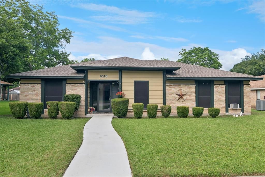 Photo of 5110 Vera Cruz Drive, Garland, TX 75043 (MLS # 21257711)